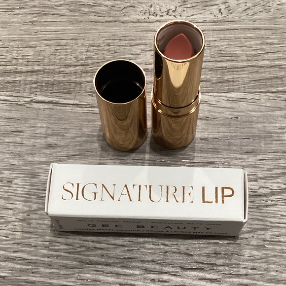 NWT FULL SIZE GEE BEAUTY GOLD SIGNATURE MATTE LIPSTICK IN COCO .12OZ 3.4G - Picture 2 of 8